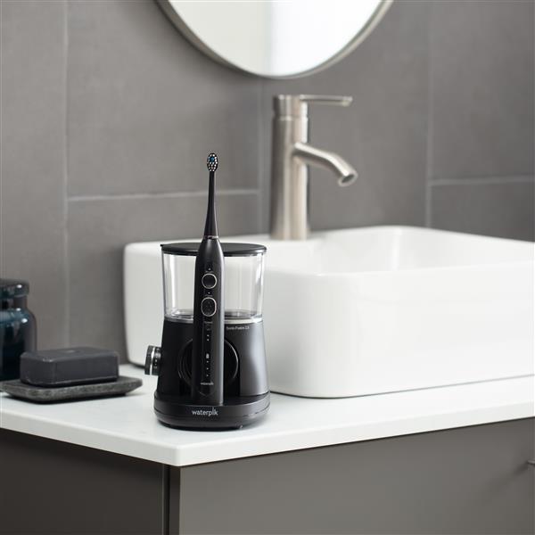 Black Waterpik™ Sonic-Fusion™ 2.0 Flossing Toothbrush - Image 6