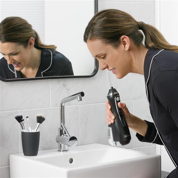 Black Waterpik™ Cordless Advanced 2.0 Water Flosser - Image 3