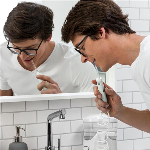 White Waterpik Ultra Water Flosser - Image 3