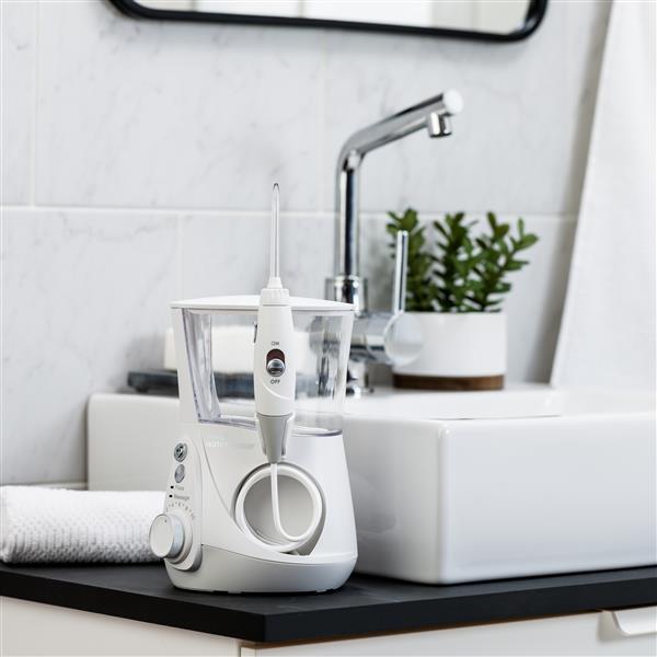 White Waterpik™ Aquarius ™ Professional Water Flosser - Image 4